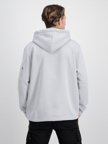 ALPHA INDUSTRIES Sweatshirt in Grey