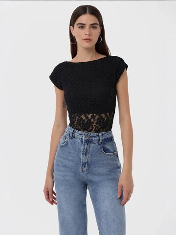 Hiccup - Top em preto: frente