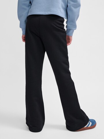 Hummel Flared Leggings in Schwarz