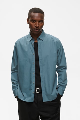 Matinique Regular fit Button Up Shirt in Blue: front