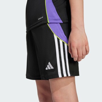 ADIDAS PERFORMANCE Loosefit Sportshorts 'Tiro 24' in Schwarz