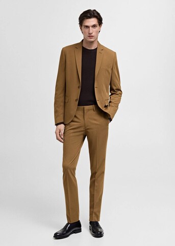 MANGO MAN Slimfit Bügelfaltenhose 'Paris' in Gelb