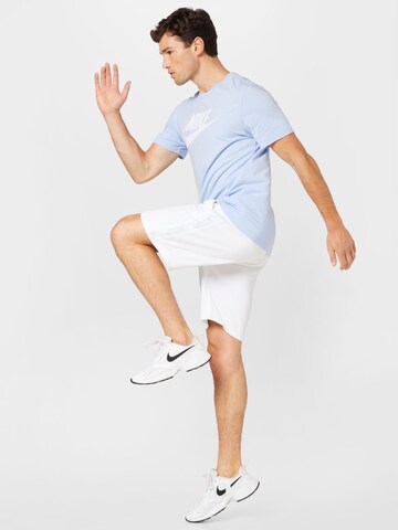 Nike Sportswear Loosefit Bukser 'REPEAT' i hvid