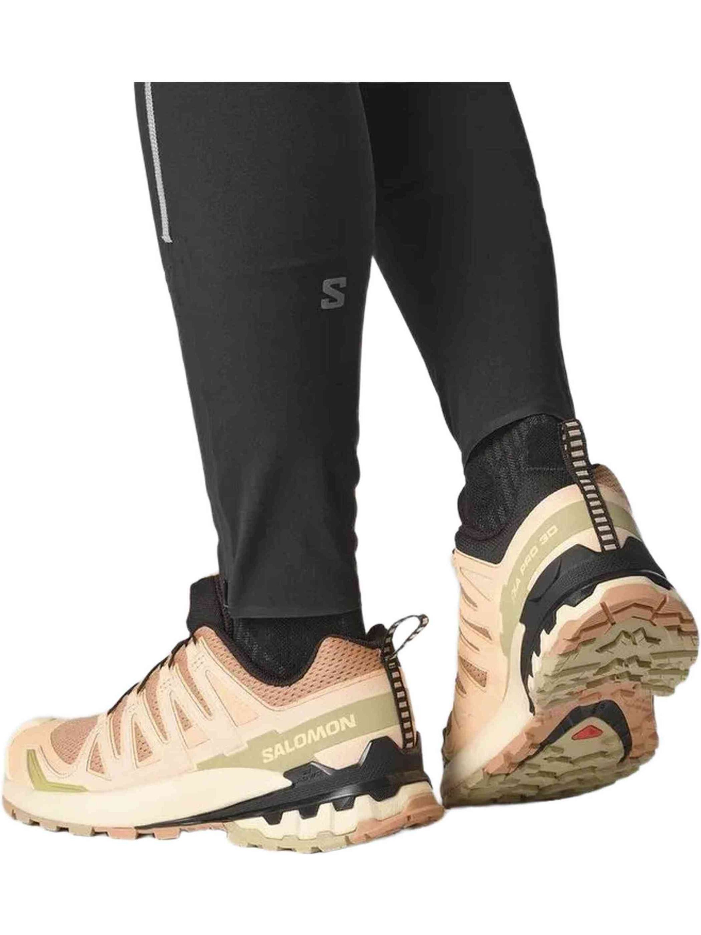 Scarpa da corsa 'XA Pro 3D V9' di SALOMON in beige