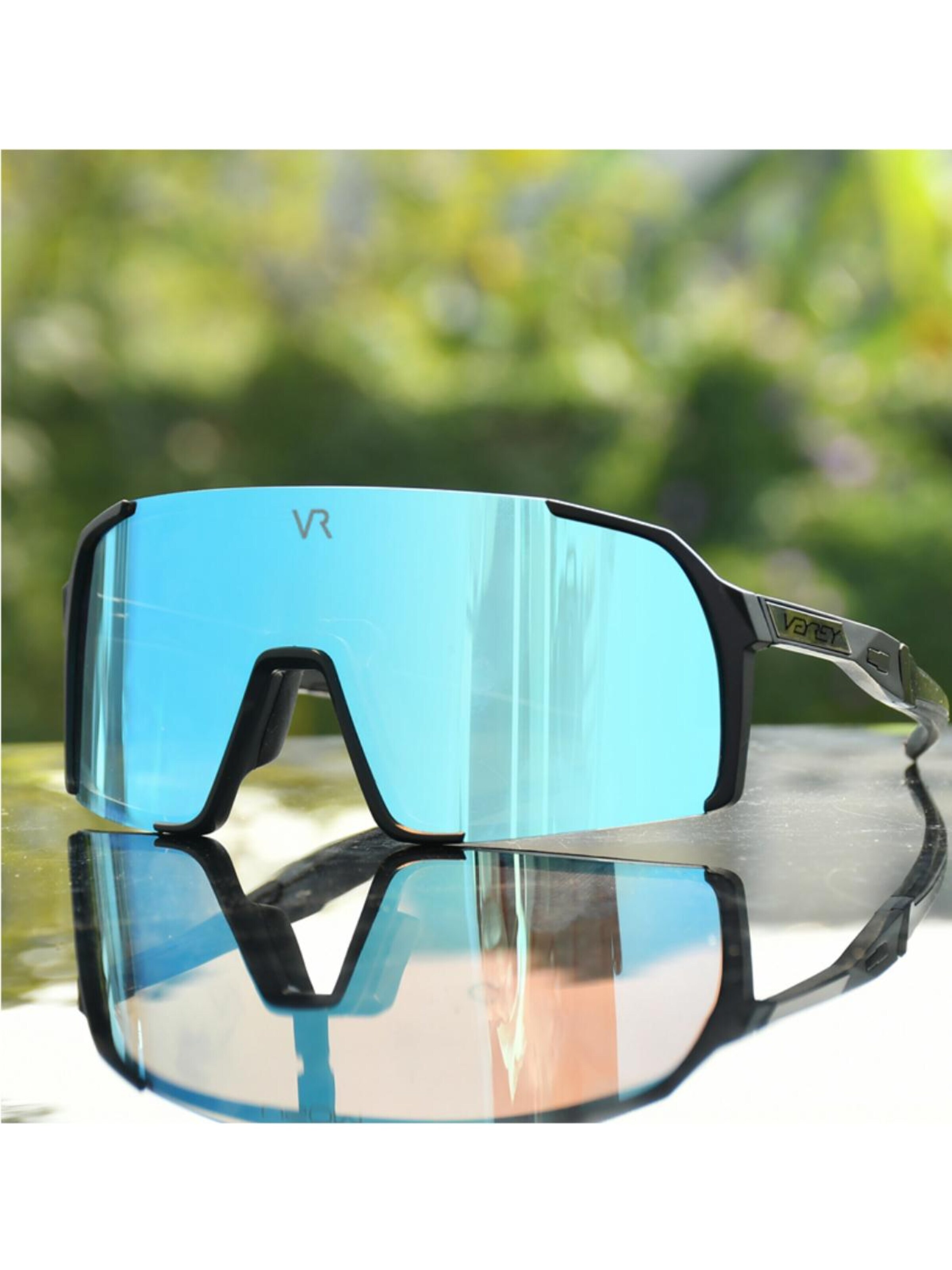 Lunettes de soleil sport 'Aeroblade' VEYREY en bleu
