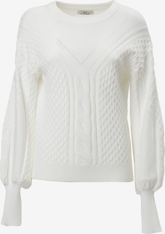 Influencer Sweater in White: front