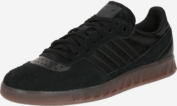 ADIDAS ORIGINALS Matalavartiset tennarit 'HANDBALL TOP RM' värissä musta: etupuoli