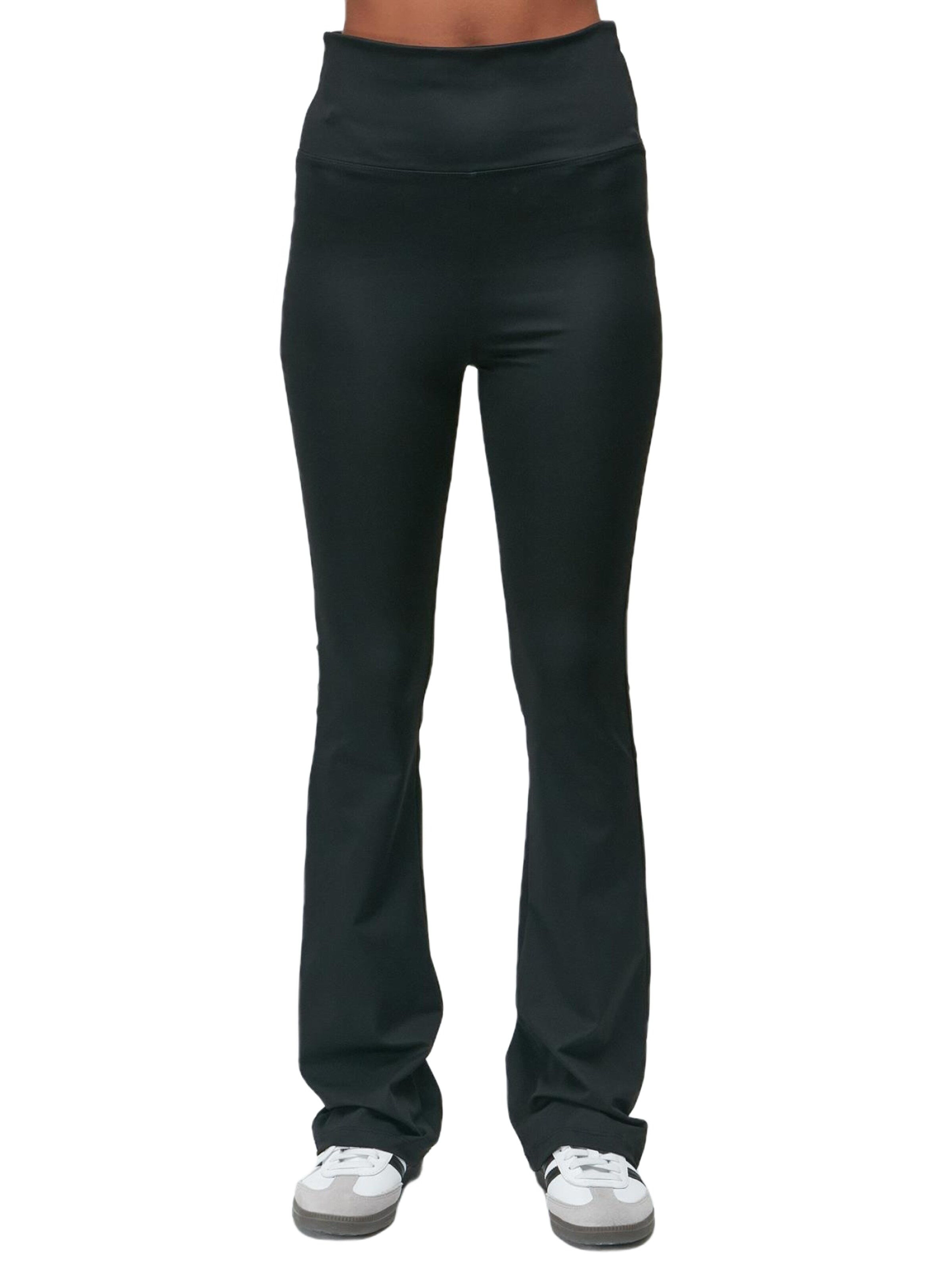 C&City Flared Leggings in Zwart: voorkant