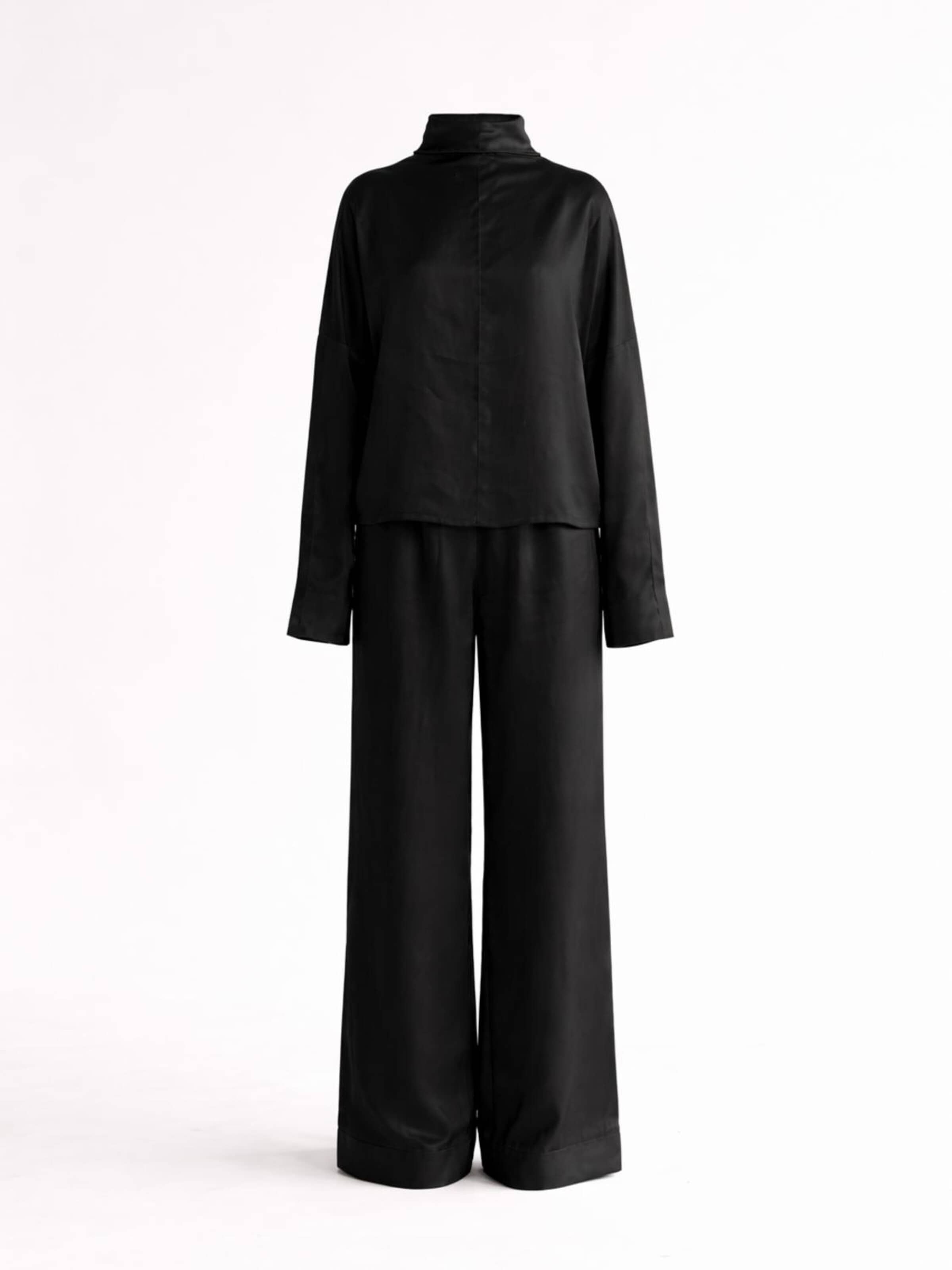 Pantalons de tailleur ZUBEK en noir : devant