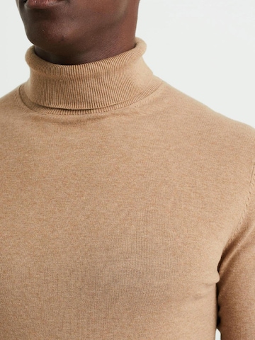 WE Fashion Pullover in Beige