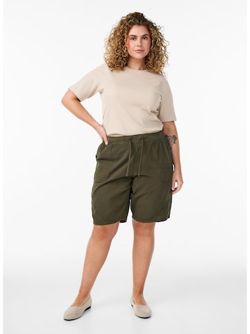 Zizzi Lużny krój Spodnie 'Jeasy' w kolorze zielony