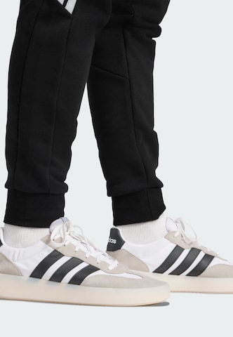 ADIDAS PERFORMANCE - Tapered Calças de desporto 'Tiro26 League' em preto