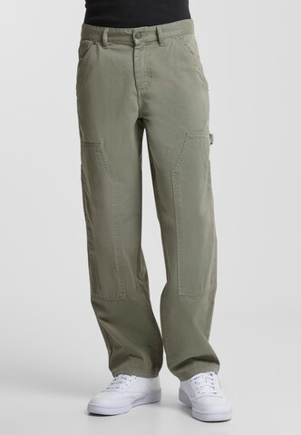 regular Pantaloni di Urban Classics in verde: frontale
