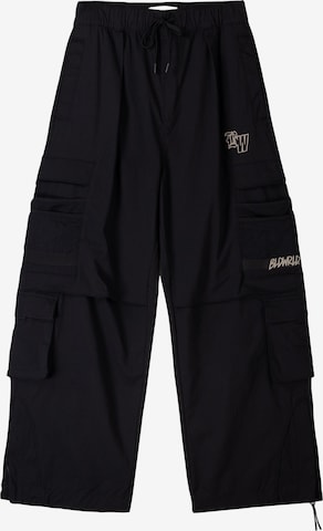 Bershka Lużny krój Bojówki w kolorze czarny: przód