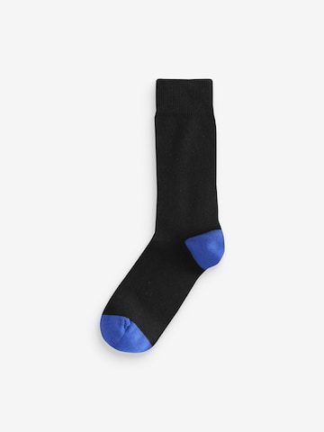 Next Sukat värissä musta