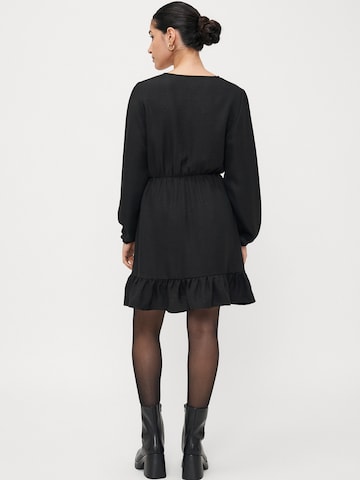 Vero Moda Petite - Vestido 'VMELLIE' en negro