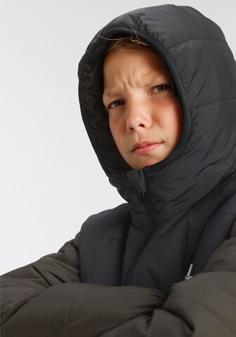 ADIDAS SPORTSWEAR Kültéri kabátok 'Padded Winter' - zöld