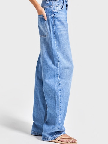 IT'S BASIC Loose fit Jeans 'Skater Mid Rise Jeans' in Blue