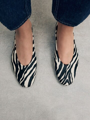 Next Ballerina 'Forever Comfort' in Schwarz
