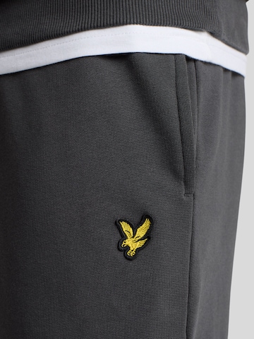 Lyle & Scott Tapered Hose in Grau