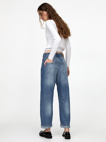 Pull&Bear Loosefit Jeans i blå