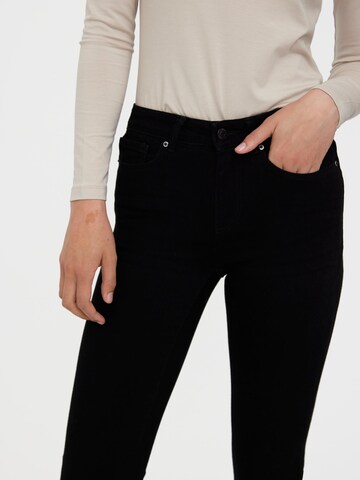 VERO MODA Flared Jeans 'Peachy' i sort