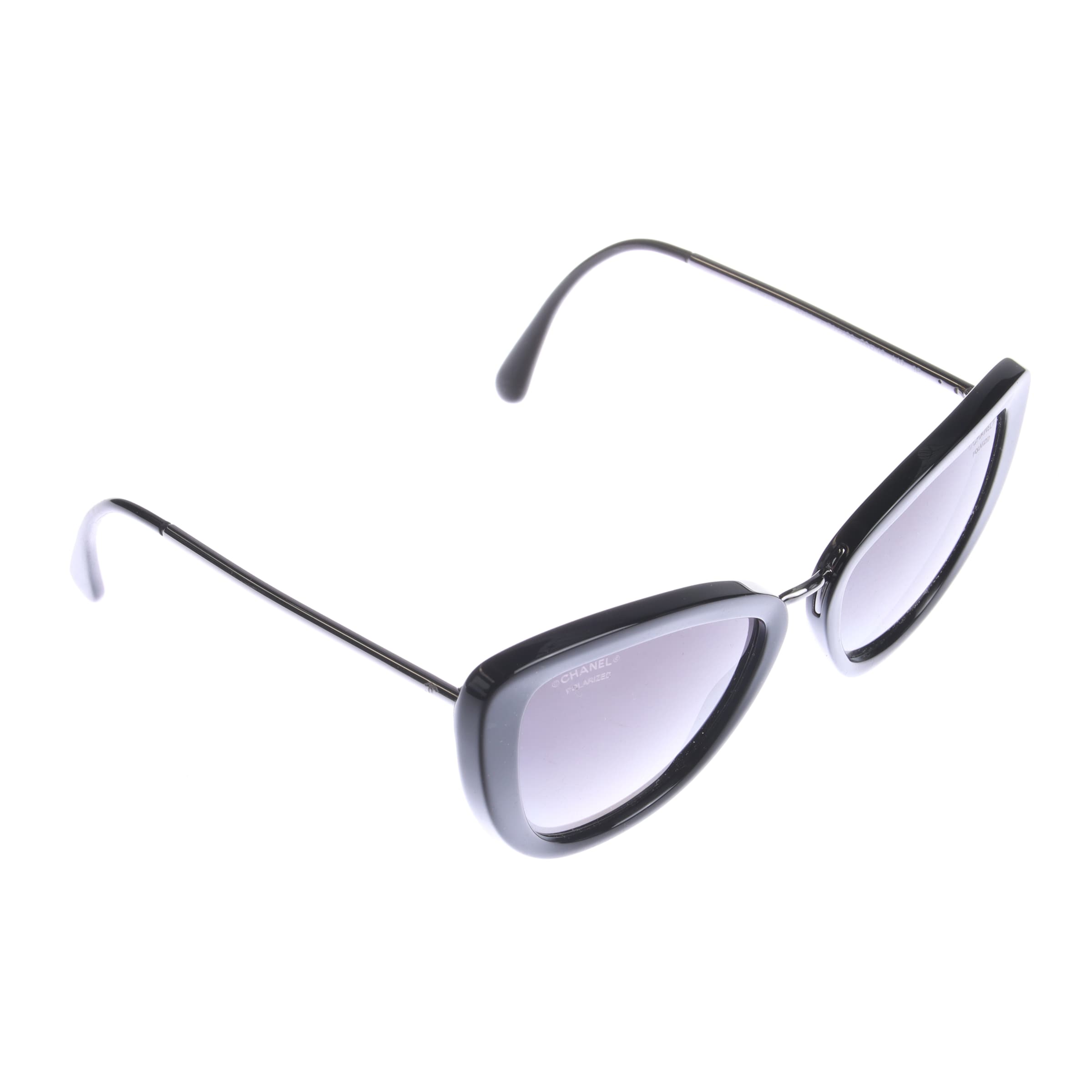 CHANEL Sunglasses in One size in Black: front