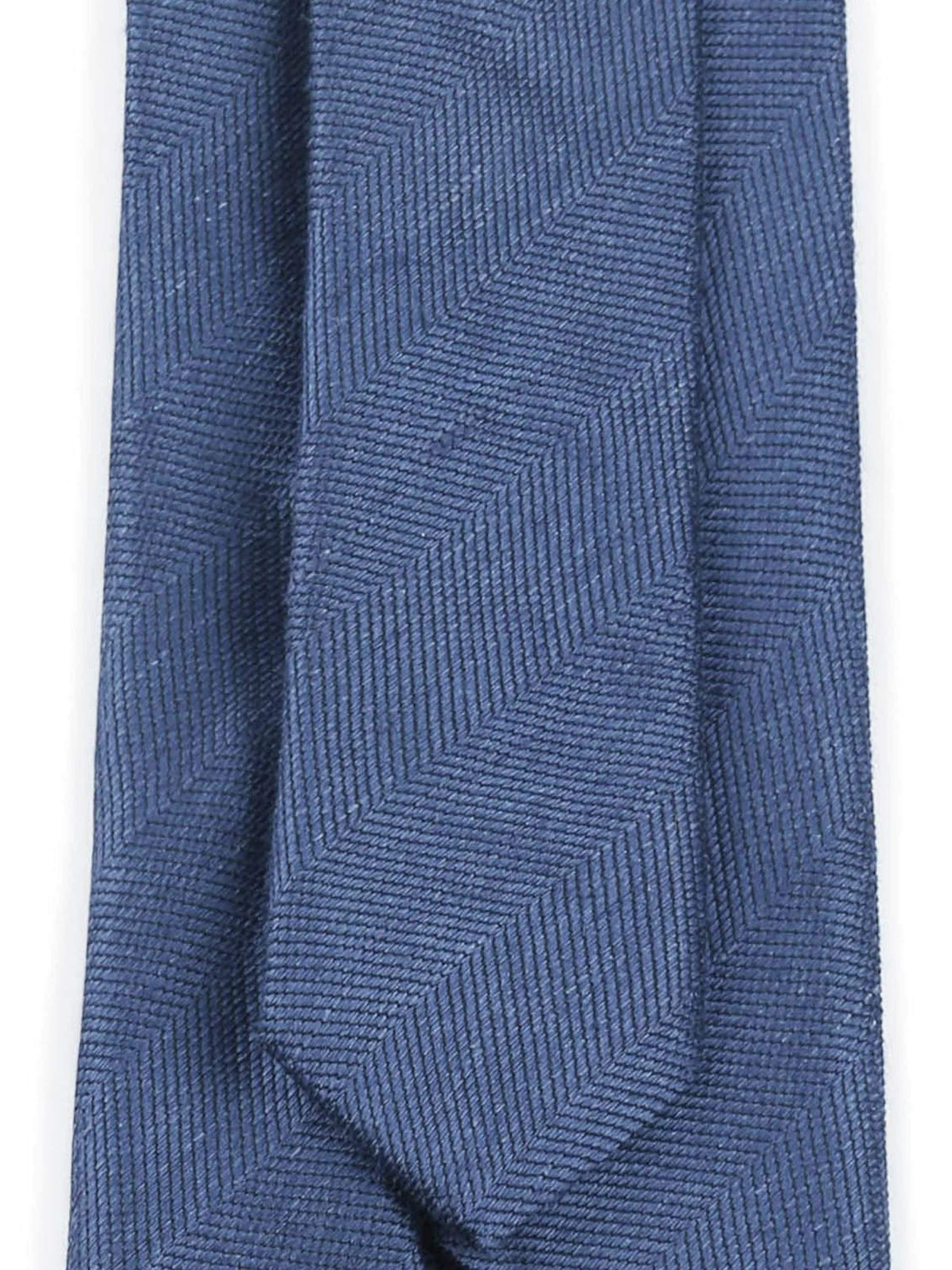 Suitable Tie in Blue