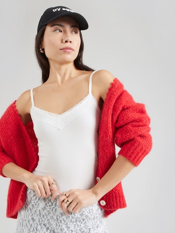 Top de la HOLLISTER pe alb: față