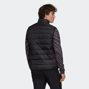 Gilet de sport 'Essentials Light Down' ADIDAS SPORTSWEAR en noir