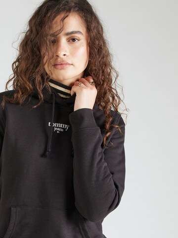 Tommy Jeans Sweatshirt 'ESSENTIAL' in Schwarz