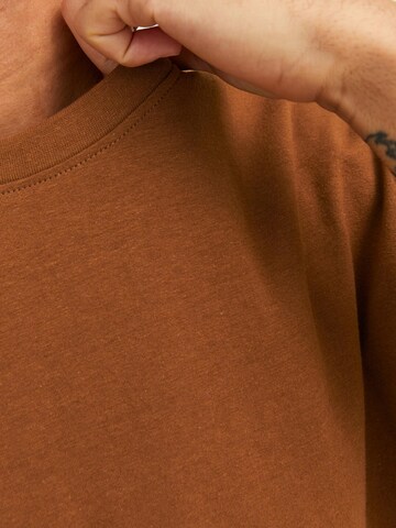 JACK & JONES T-Shirt in Braun