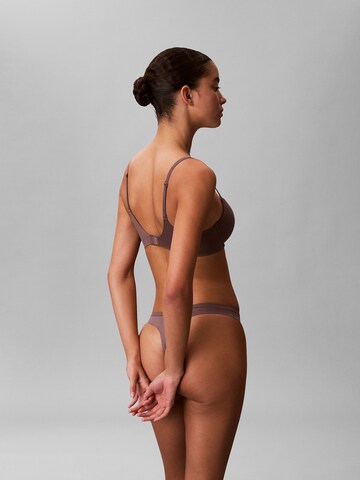 String 'Perfectly Fit' Calvin Klein Underwear en marron
