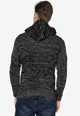 Rusty Neal Pullover in Schwarz