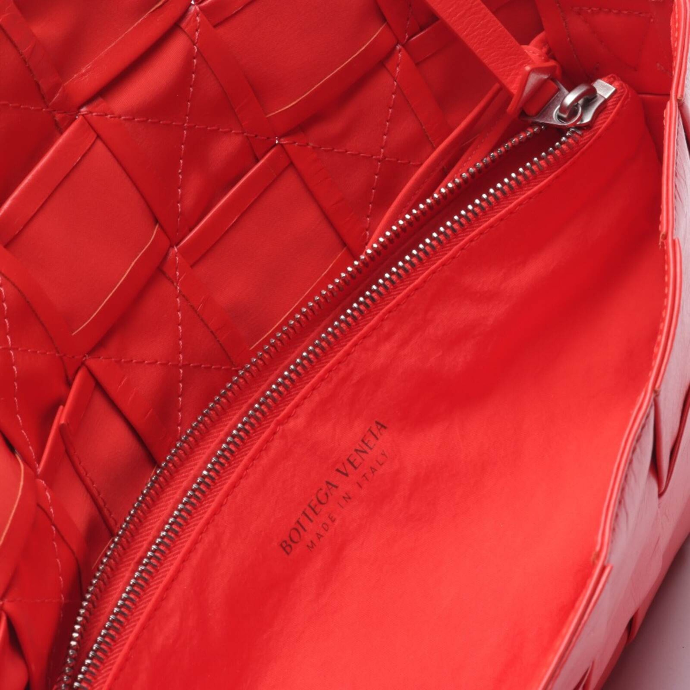 Bottega Veneta Ledertasche One Size in Rot