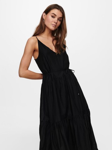 Robe d’été 'Vivi' ONLY en noir