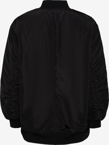 PIECES Prehodna jakna 'Danny' | črna barva