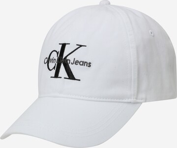 Calvin Klein Jeans Cap in White: front