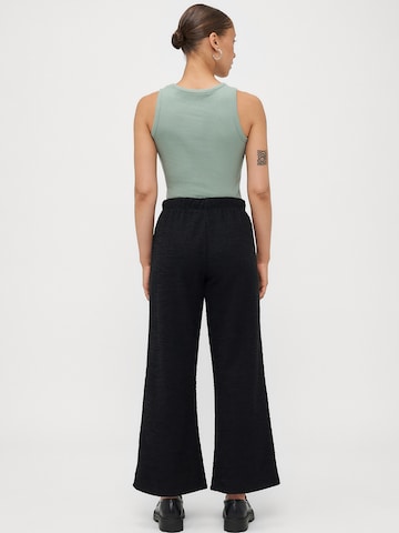 Only Petite Boot cut Pants 'ONLBRANSON' in Black