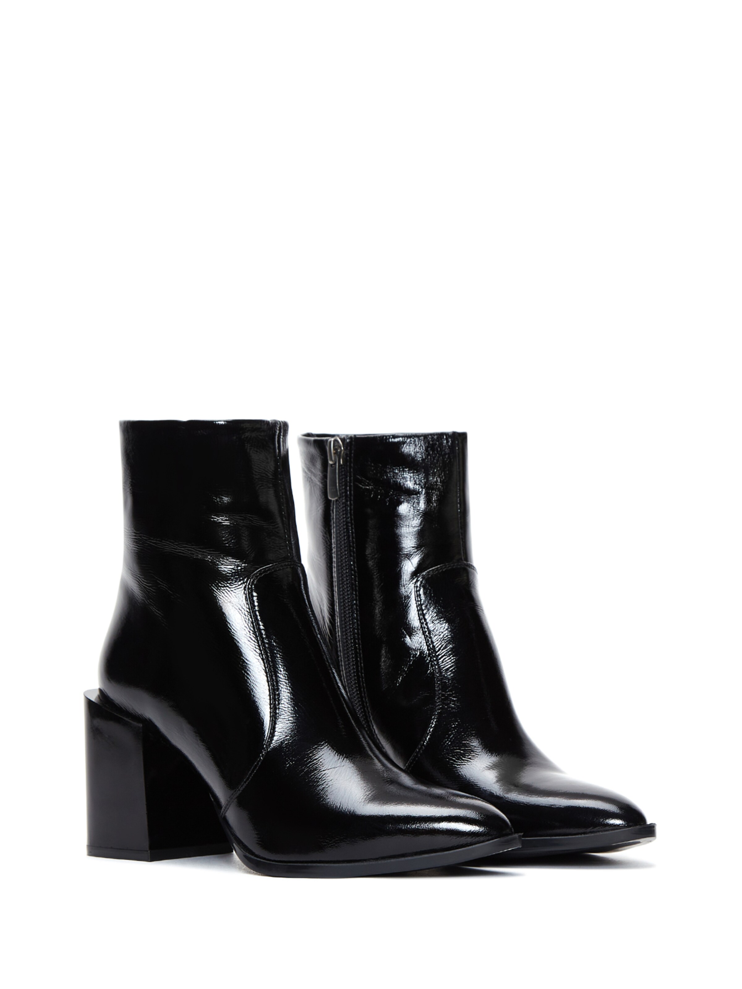 Derimod Ankle Boots in Schwarz