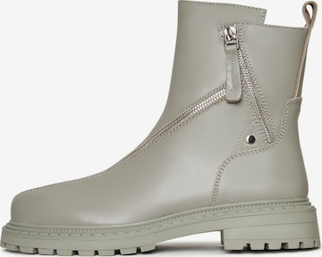 CESARE GASPARI Ankle Boots in Grey: front