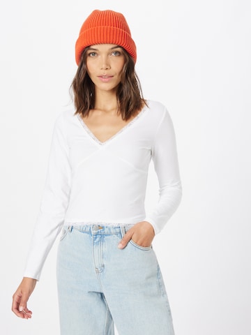 HOLLISTER Shirt in White: front