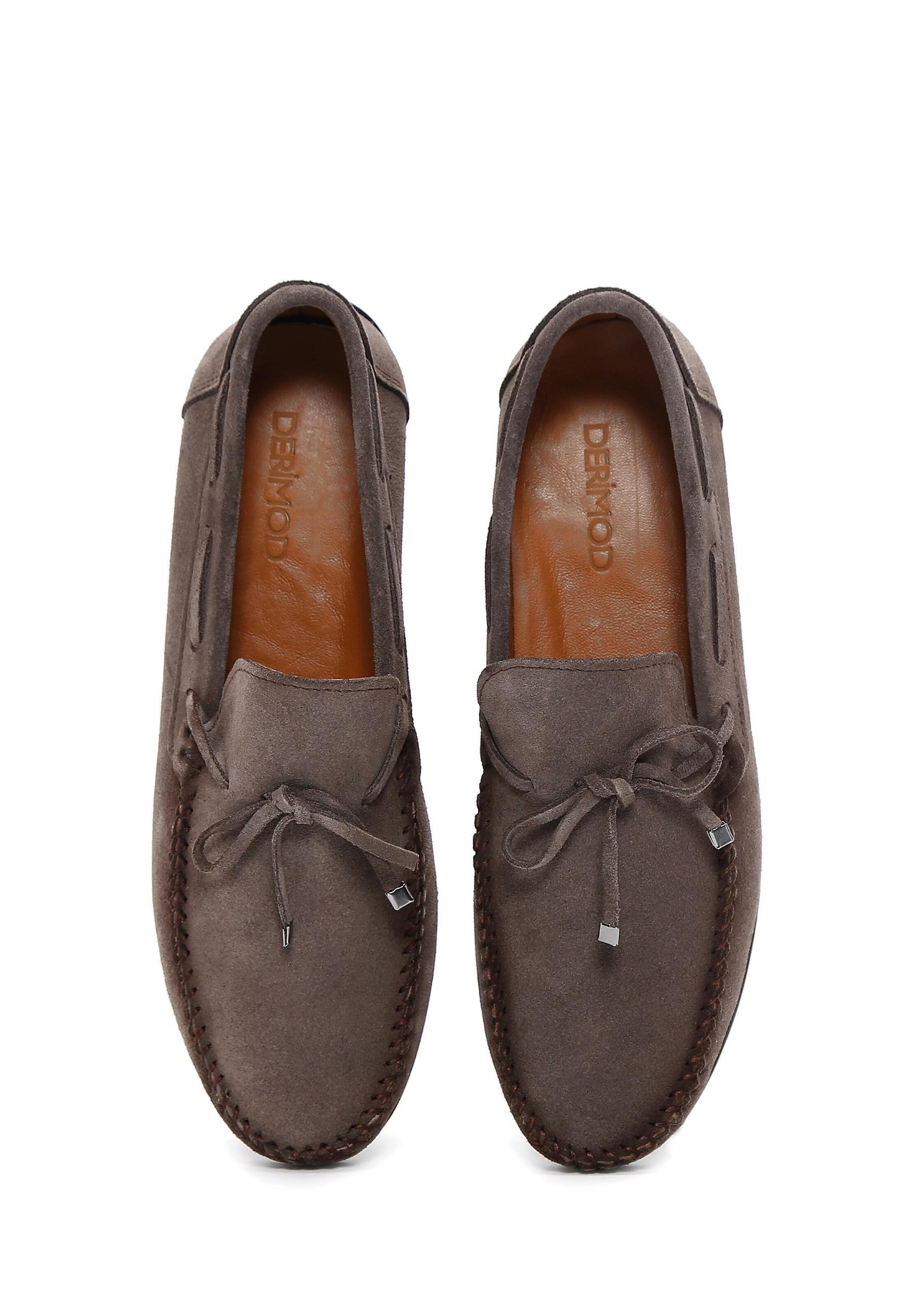 Chaussure basse Derimod en marron