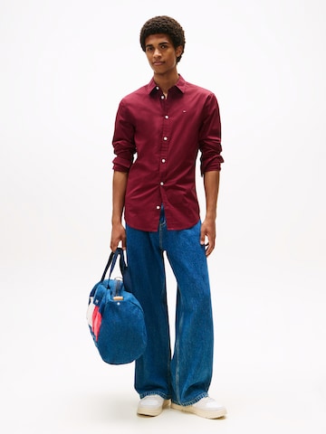 Tommy Jeans Slim Fit Paita värissä punainen