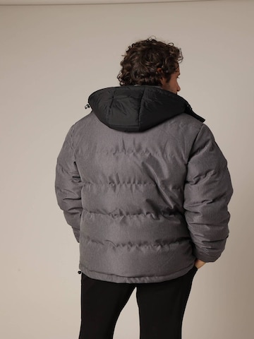 Veste mi-saison 'IRZAL' Deeluxe en gris