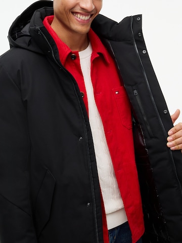 TOMMY HILFIGER Tussenparka in Zwart
