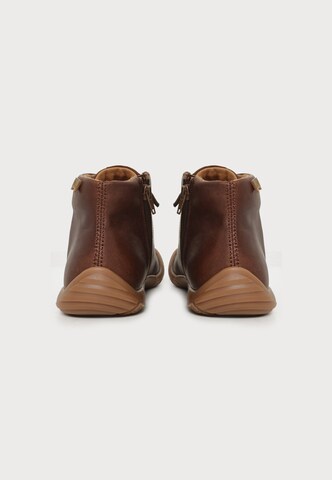 Boots stringati 'Peu Path+' di CAMPER in marrone