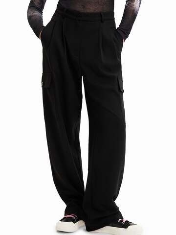 Regular Pantalon cargo Desigual en noir : devant