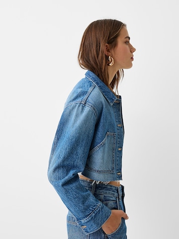 Geacă de primăvară-toamnă de la Bershka pe albastru