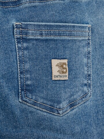 SOMETIME SOON Slimfit Jeans in Blauw